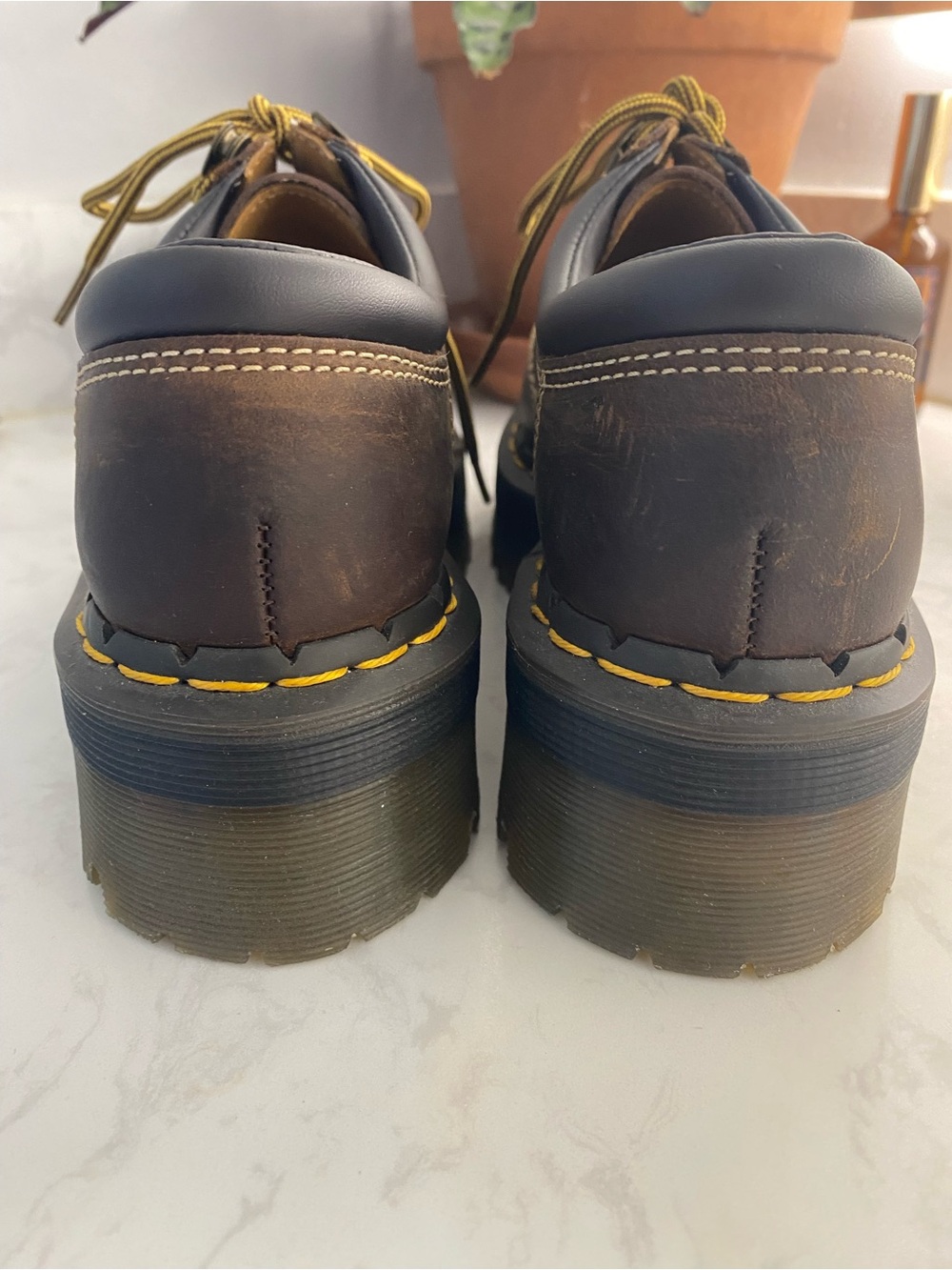 Dr. Martens 8053 Quad Arc Crazy Horse Leather Platfor… - Gem